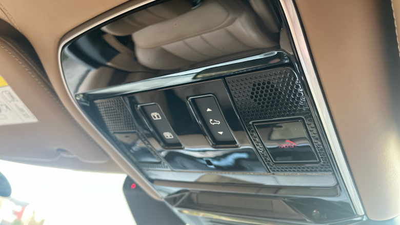 Land Rover Range Rover 3.0 P550e Autobiography 4dr Auto Estate